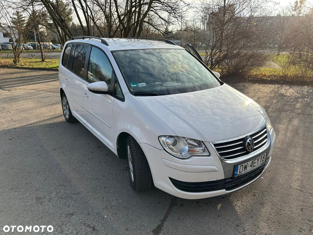Volkswagen Touran 1.4 TSI Comfortline - 1