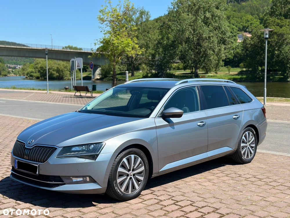 Skoda Superb 1.6 TDI GreenLine - 2