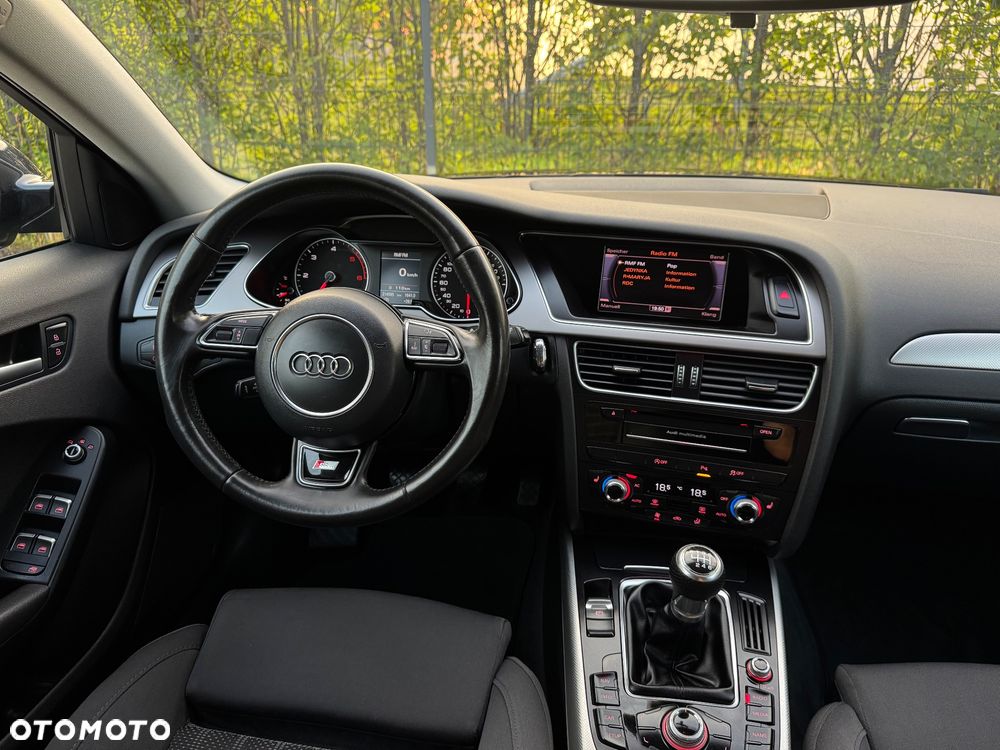 Audi A4 Avant 2.0 TDI DPF S line Sportpaket - 39