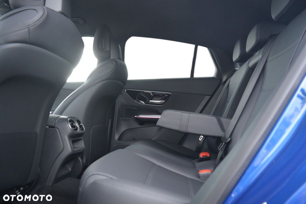 Mercedes-Benz GLC - 8
