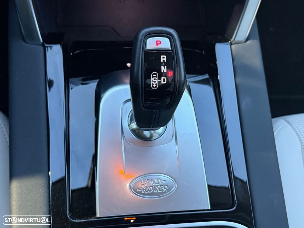 Land Rover Discovery Sport - 32