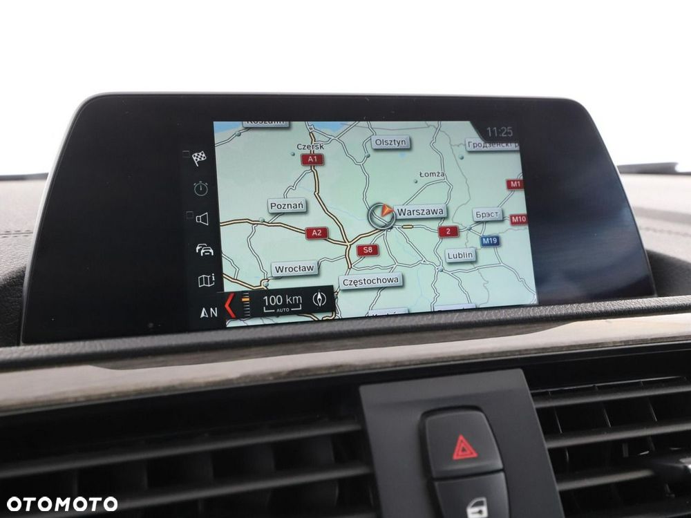 BMW Seria 1 120d xDrive Urban Line - 26