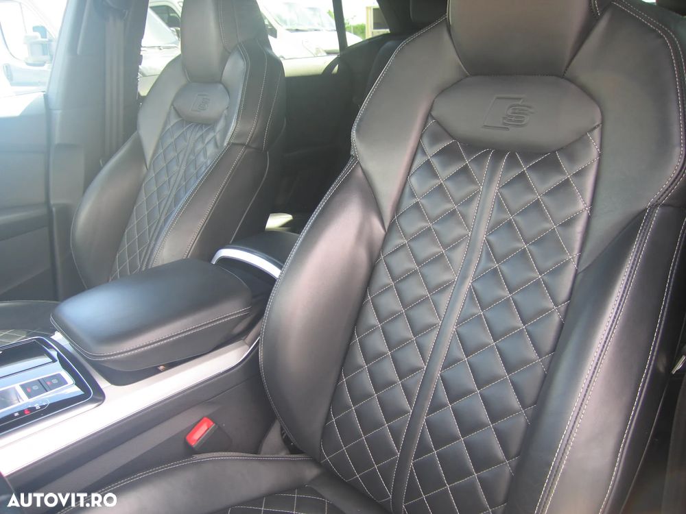 Audi Q8 - 8