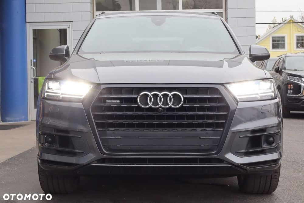Audi Q7 3.0 TFSI Quattro Tiptr - 3