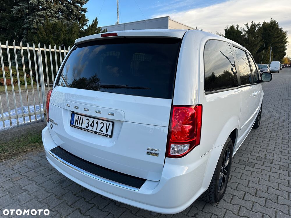 Dodge Grand Caravan 3.6 R/T - 6