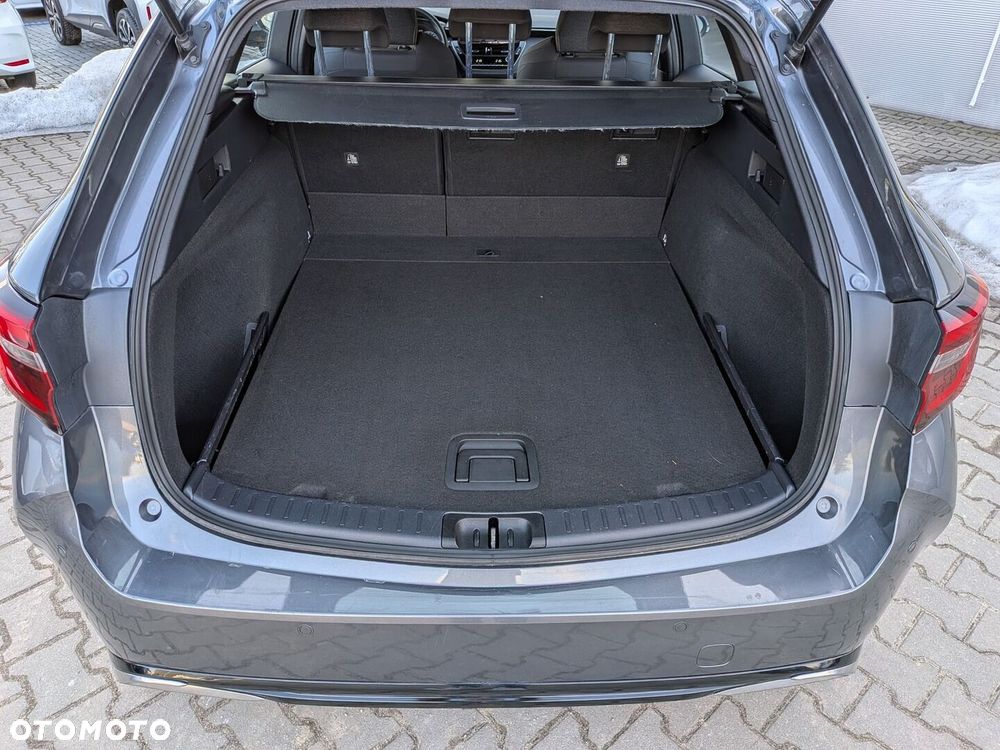 Toyota Corolla 1.8 Hybrid Comfort - 30