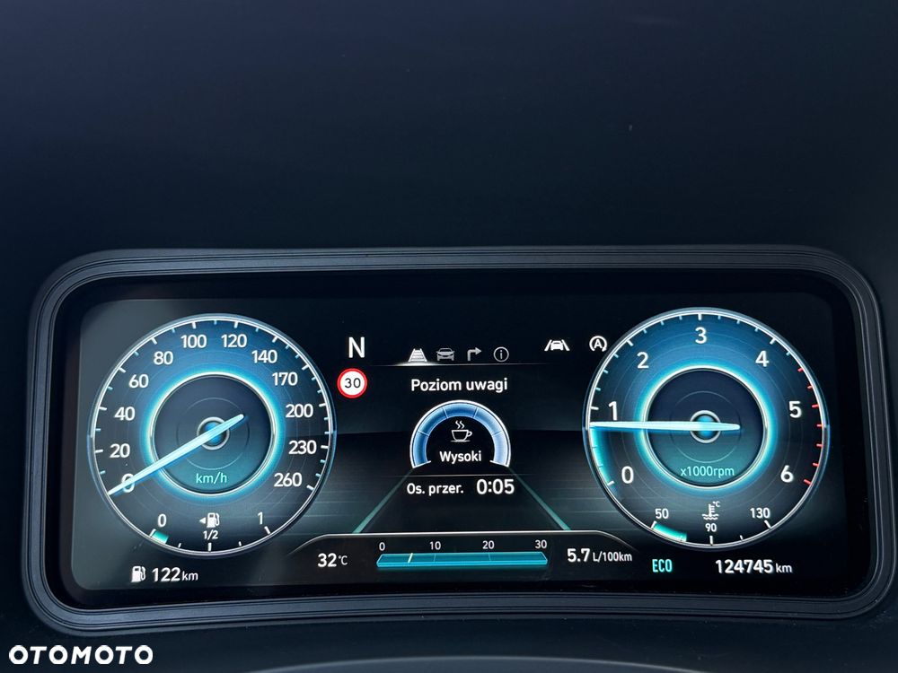Hyundai Kona - 4