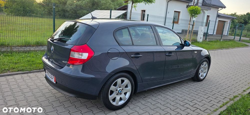 BMW Seria 1 118d DPF - 9