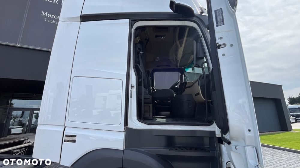 Mercedes-Benz Mercedes-Benz Actros 1948 Giga Space - 10