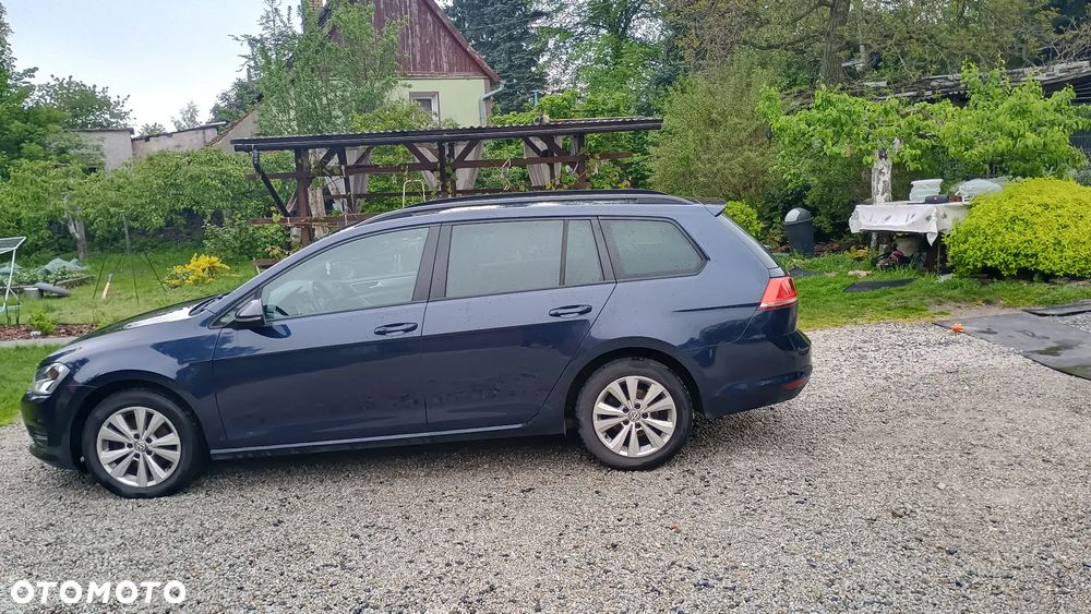 Volkswagen Golf - 2