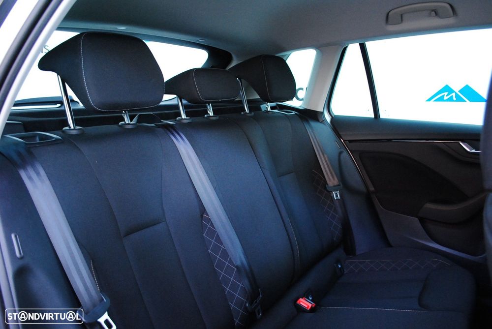 Skoda Kamiq 1.0 TSI Ambition - 24