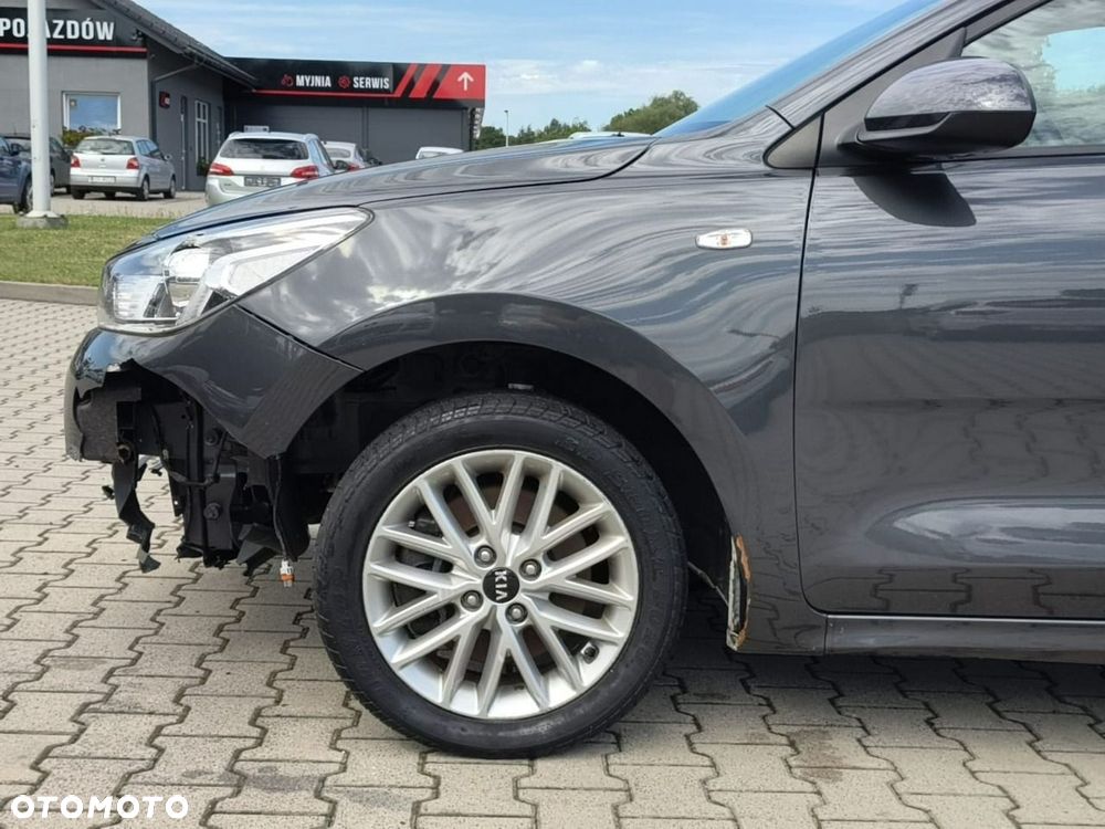 Kia Rio - 27