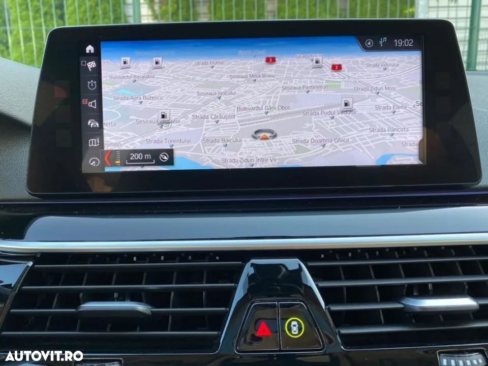 BMW Seria 5 520d Aut. Sport Line - 29