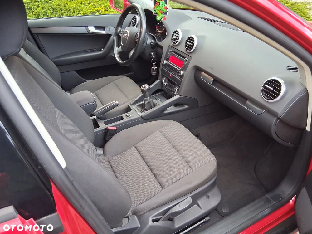 Audi A3 Sportback 1.6 Attraction - 22