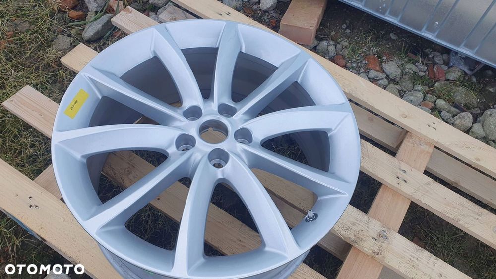 felga aluminiowa jaguar f-type x152 19'' 8,5j et49 5x108 ex53-1007-ca - 3