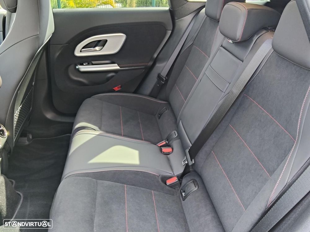 Mercedes-Benz CLA 250+ EQ Shooting Brake - 12