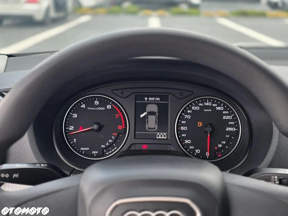 Audi Q2 30 TFSI Sport - 32