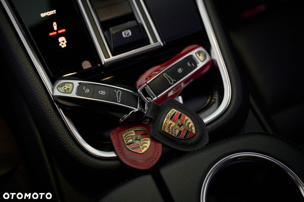 Porsche Panamera 4S Diesel Sport Turismo - 40