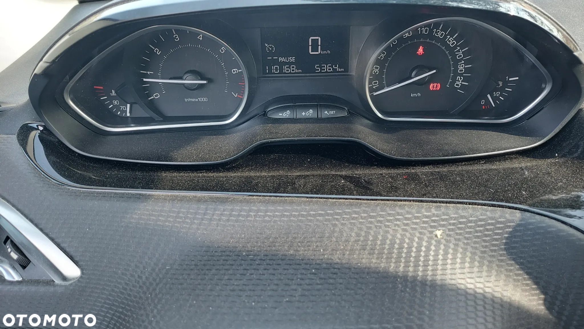 Peugeot 208 PureTech 82 Start & Stop Tech Edition - 14