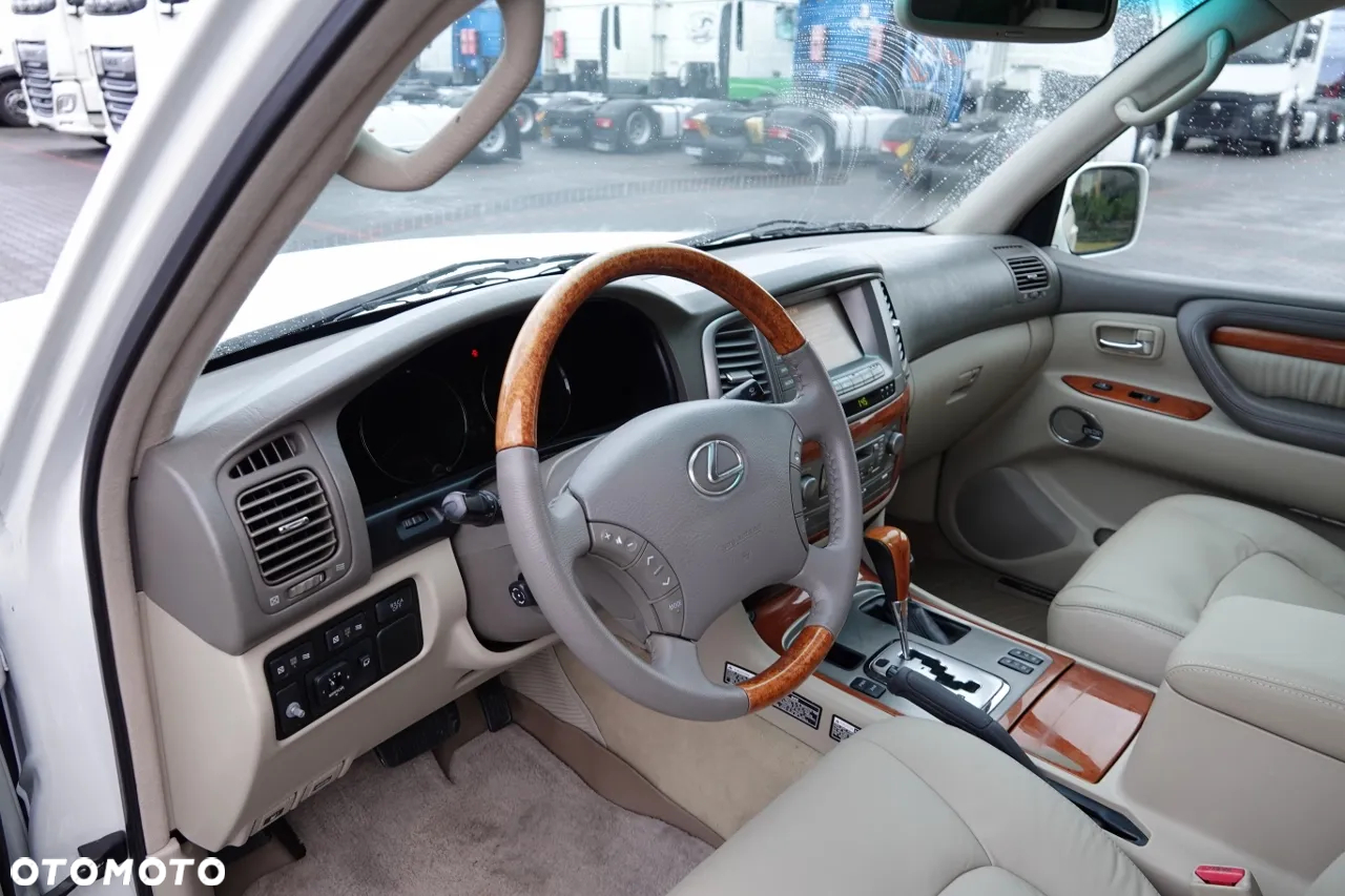 Lexus LX 470 - 14
