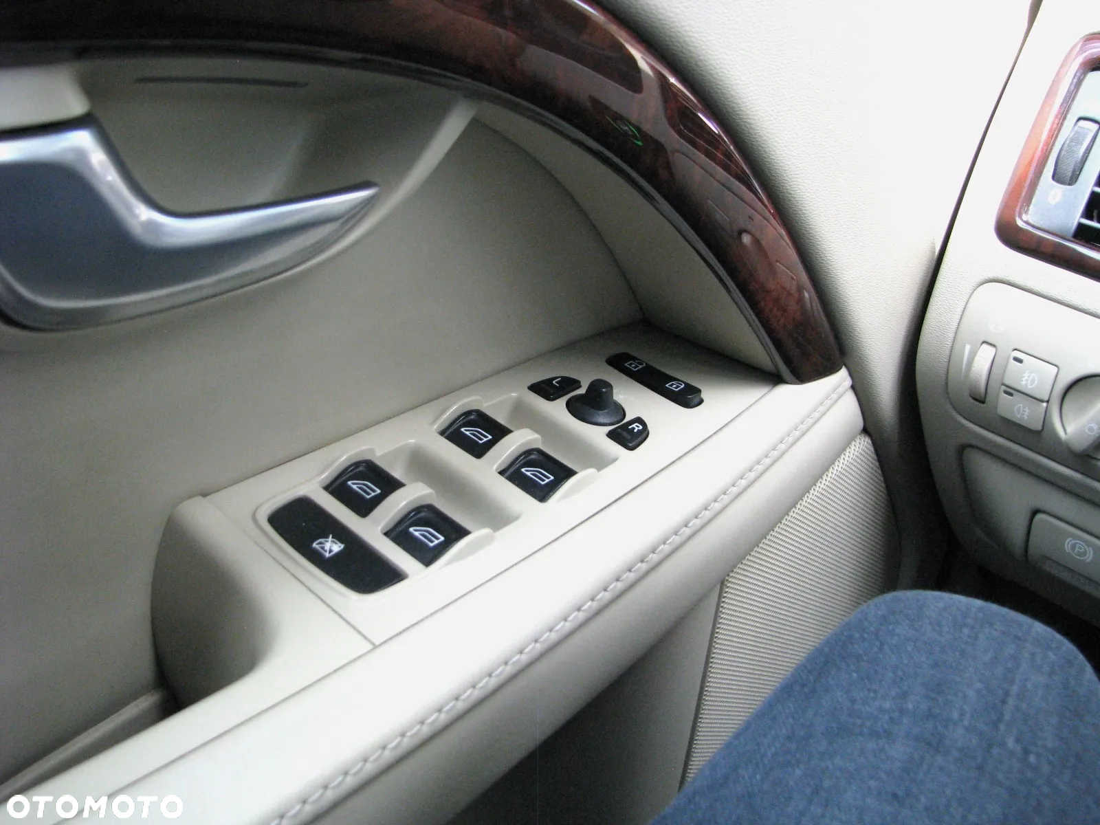 Volvo S80 4.4 V8 AWD Executive - 20