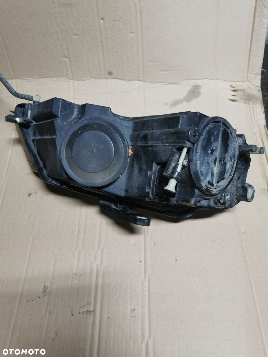 Lampa przednia lewa Audi A3 8P Lift 8P0941003BC - 3