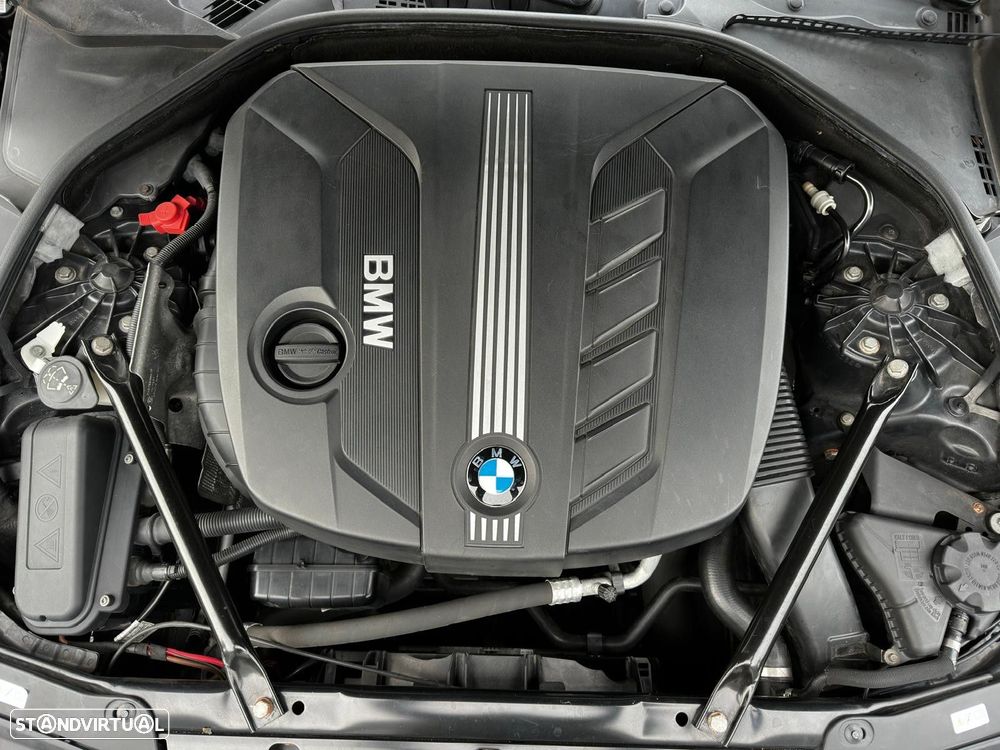 BMW 520 d Pack M - 24