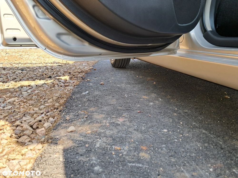 Toyota Yaris 1.33 Sol - 29