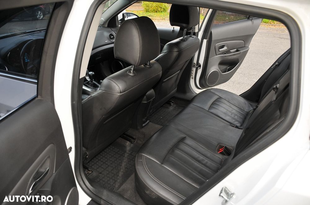 Chevrolet Cruze 1.4 Turbo LTZ - 11