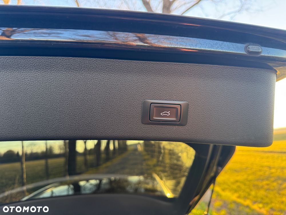 Audi A4 Avant 2.0 TDI ultra - 31