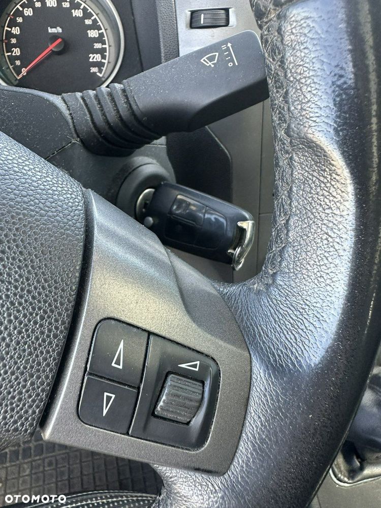 Opel Zafira - 11