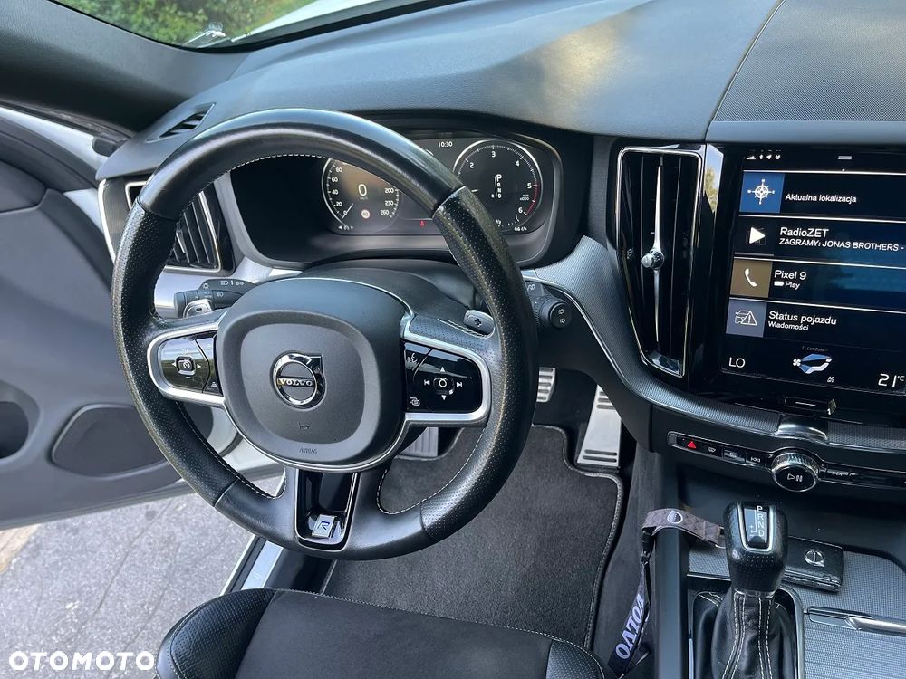 Volvo XC 60 D5 AWD R-Design - 19