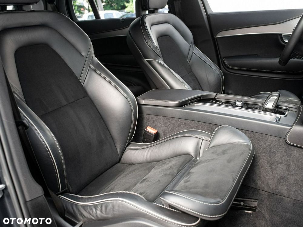 Volvo XC 90 B5 D AWD R-Design - 30