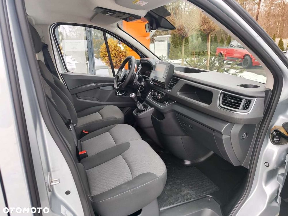 Renault Trafic - 11