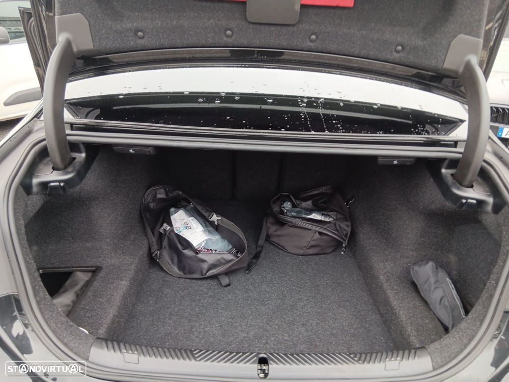 BMW 530 e Pack Desportivo M - 27