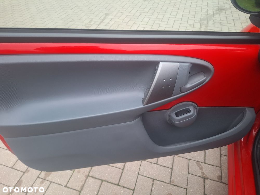 Citroën C1 1.0i Flirt - 4