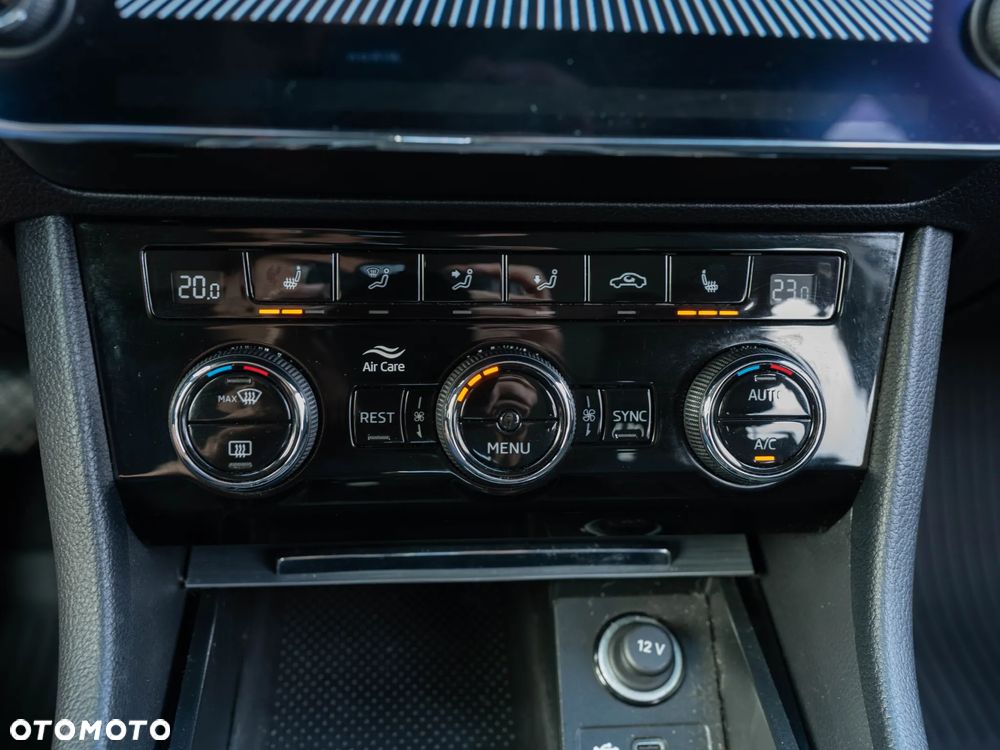 Skoda Superb 2.0 TDI SCR Ambition DSG - 35