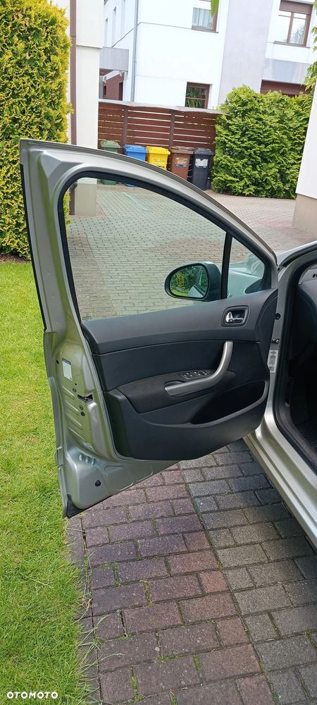 Peugeot 308 - 11