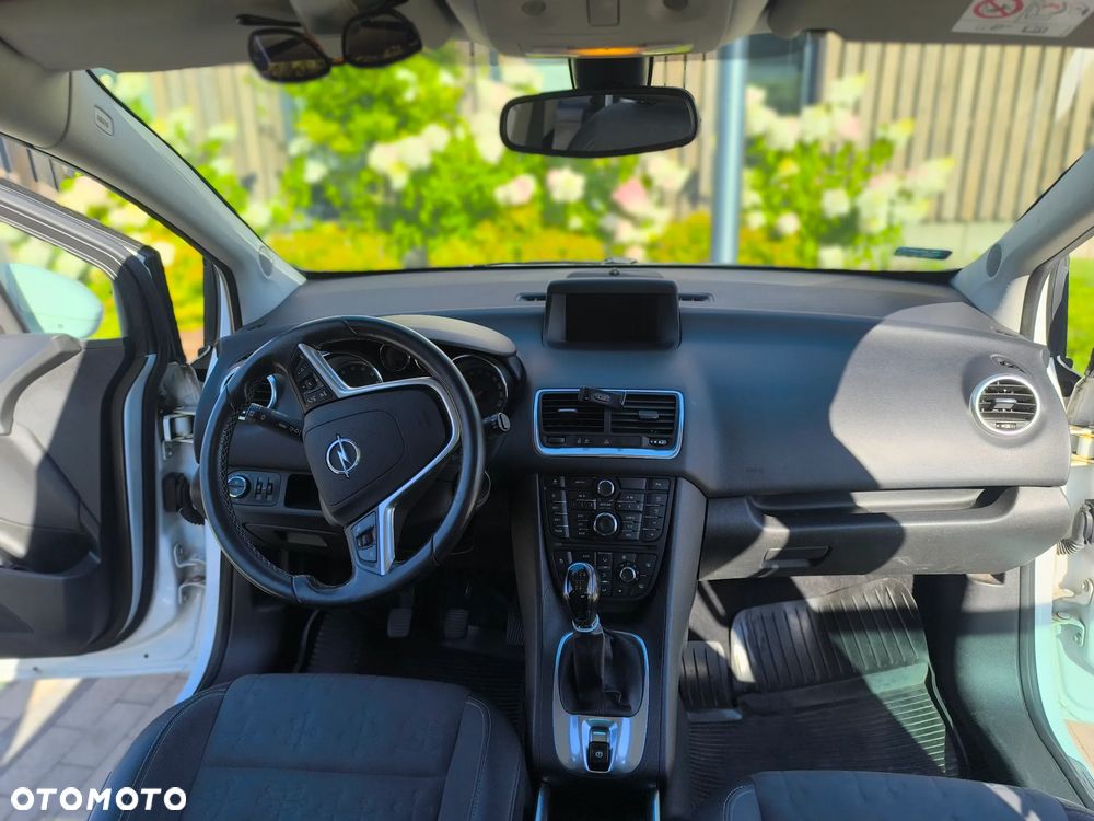 Opel Meriva - 11