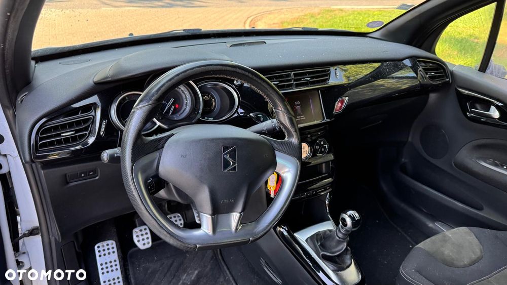 DS Automobiles DS 3 - 16
