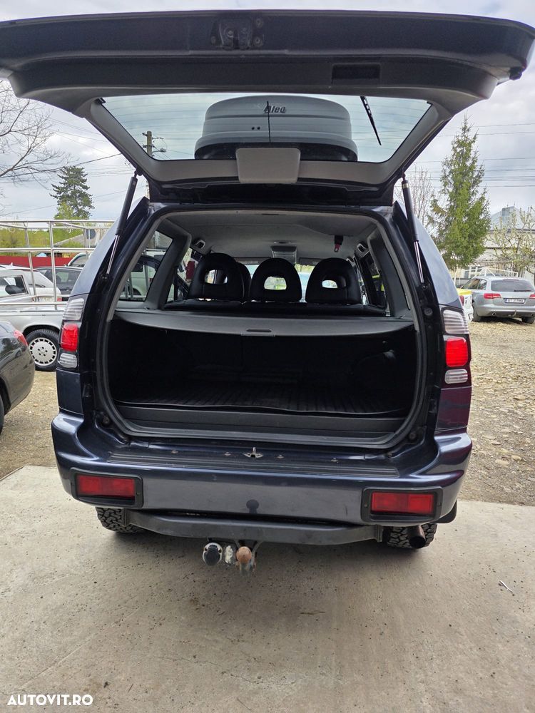 Mitsubishi Pajero Sport 2.5 TD Intense Piele + - 8