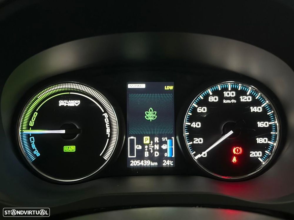 Mitsubishi Outlander 2.0 MIVEC Intense+ - 11