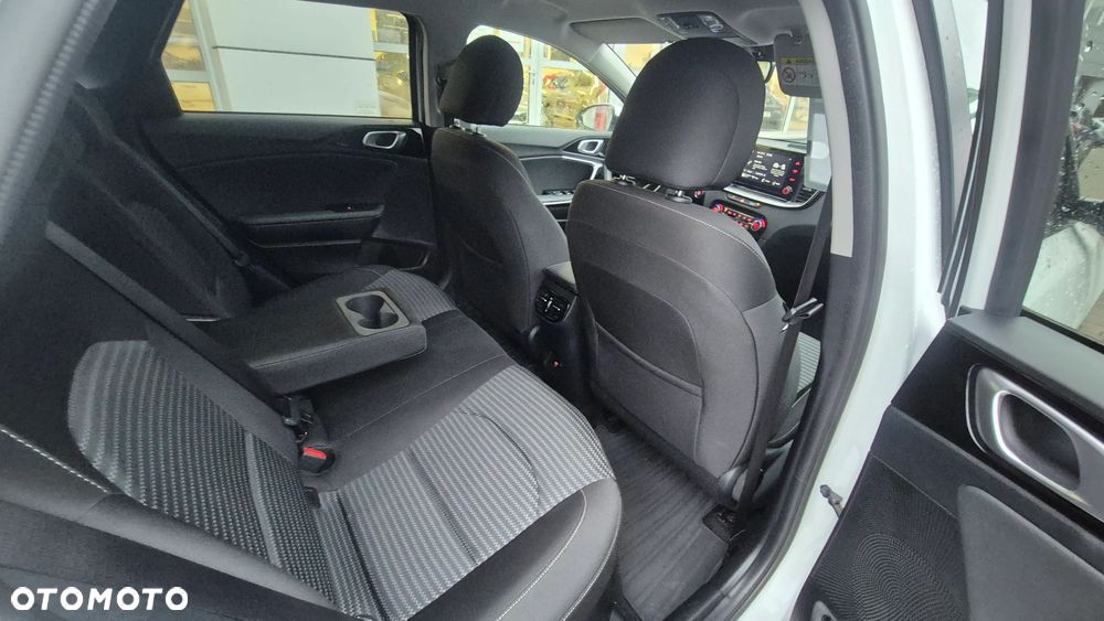 Kia Ceed 1.6 GDI PHEV L DCT - 15