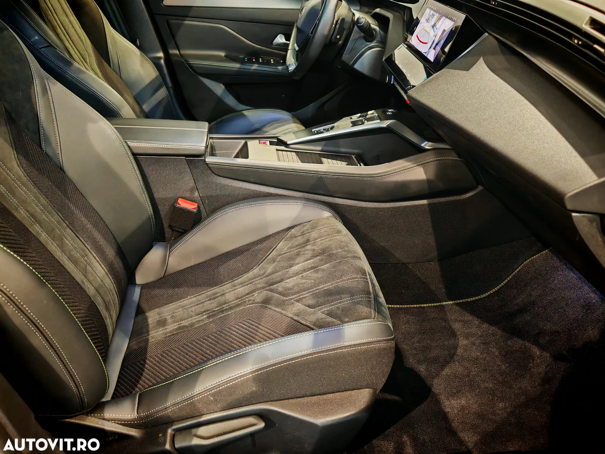 Peugeot 308 1.2L PureTech 130 S&S EAT8 GT - 15