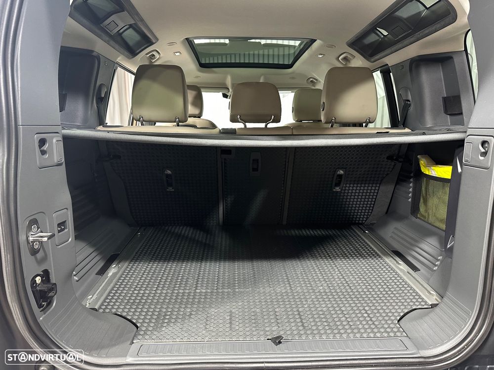 Land Rover Defender 3.0 I6 110 AWD X-Dynamic S - 19