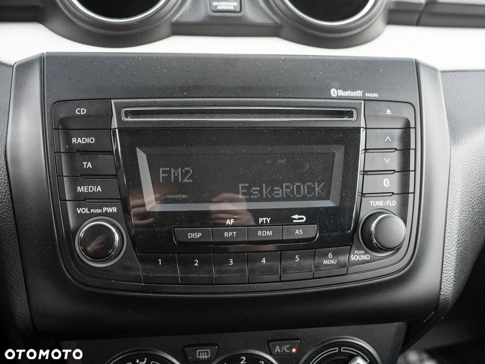 Suzuki Swift - 18