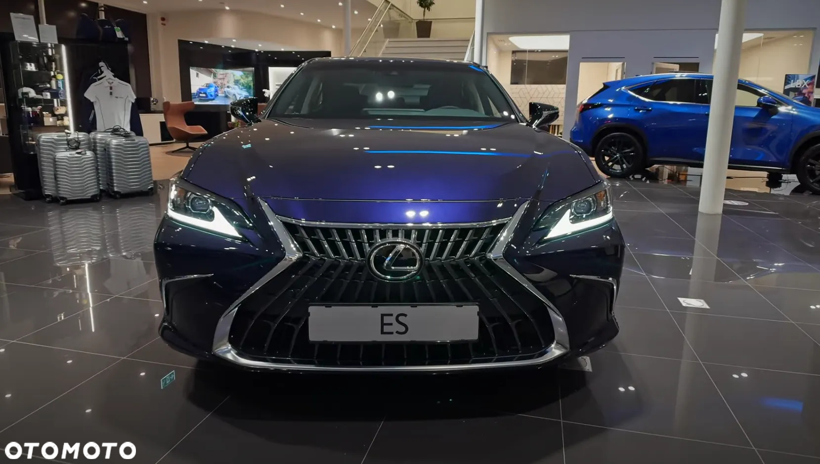 Lexus ES - 5
