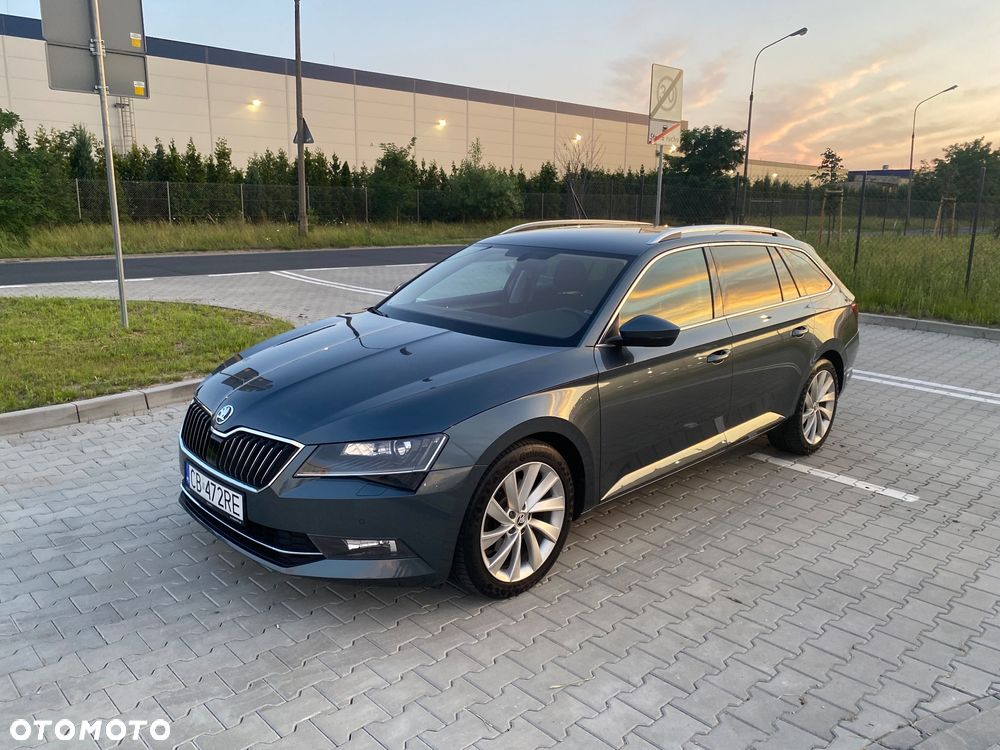 Skoda Superb 2.0 TDI Style DSG - 6