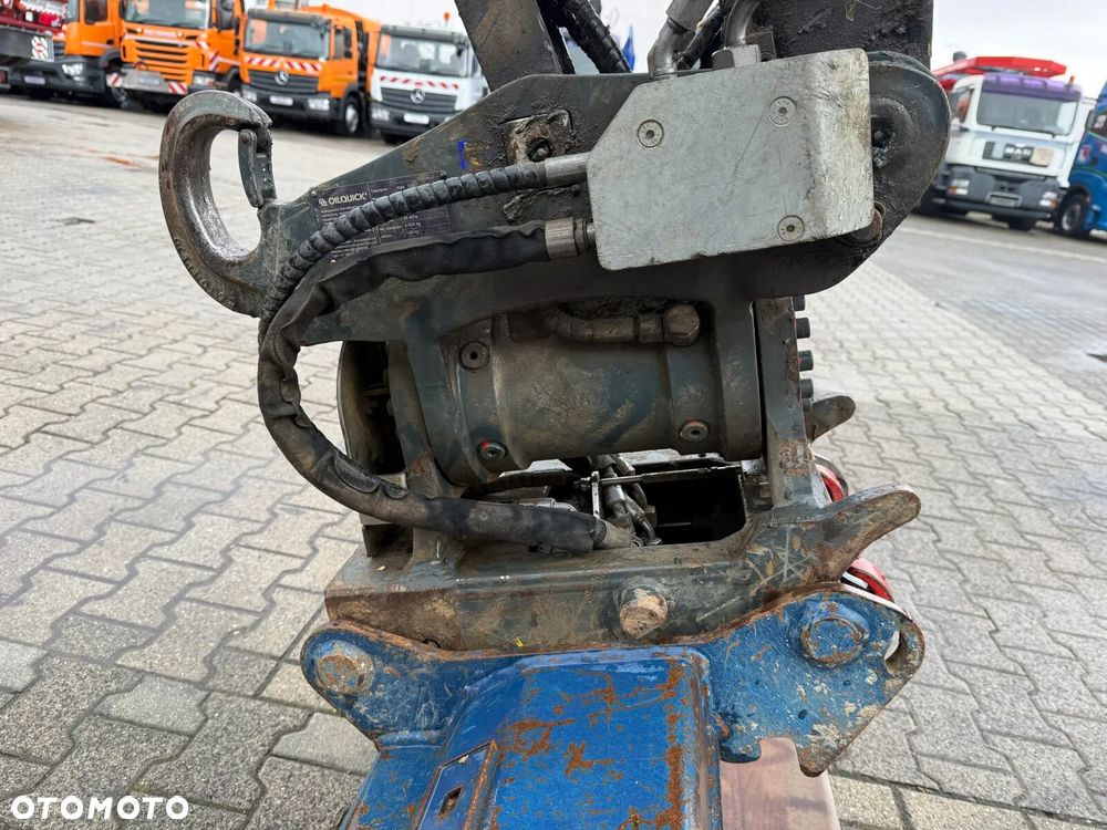 Komatsu PC58MR-5E0 - 17