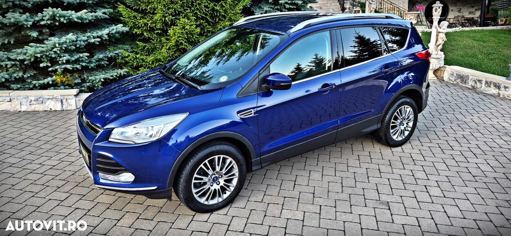 Ford Kuga 2.0 TDCi 4WD Powershift Titanium - 8